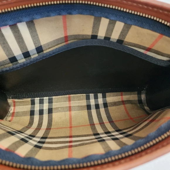 Authentic BURBERRY black canvas vintage clutch converted to crossbody bag - Picture 7 of 8